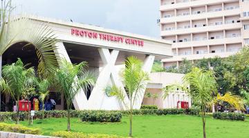 Proton therapy: the beam of hope Proton therapy: the beam of hope